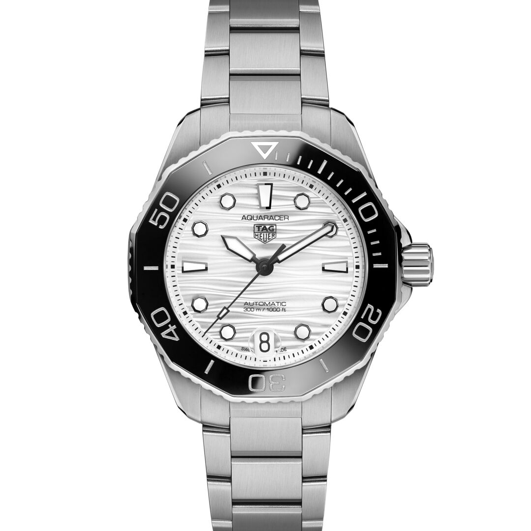 36mm Aquaracer Professional 300 Dive Watch